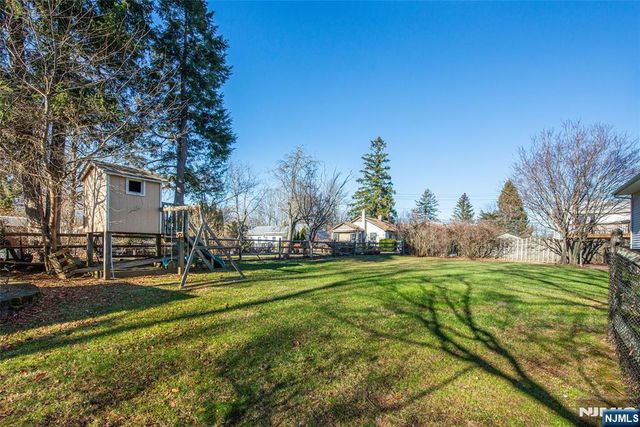 8 Tyler Place, West Milford, NJ 07421