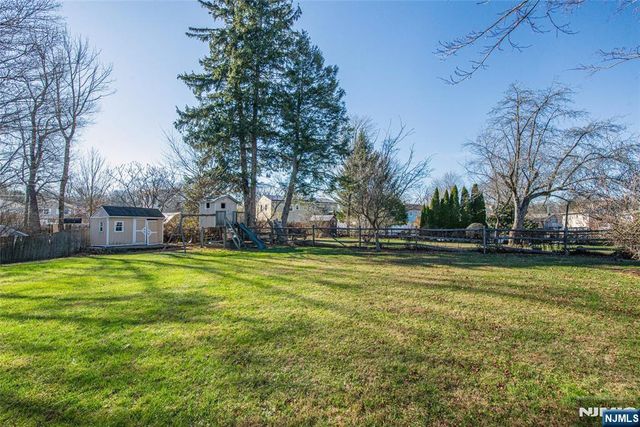 8 Tyler Place, West Milford, NJ 07421