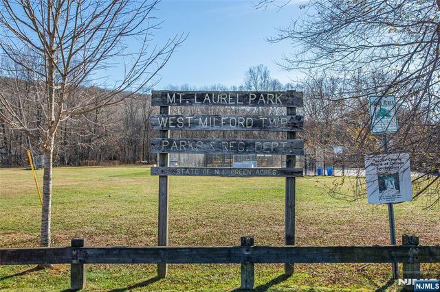 8 Tyler Place, West Milford, NJ 07421