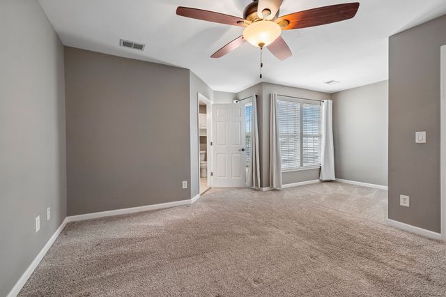7703 Porter House Dr, Nashville, TN 37211
