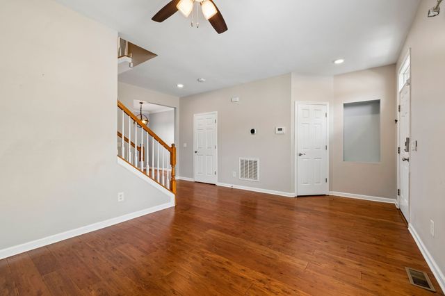 7703 Porter House Dr, Nashville, TN 37211