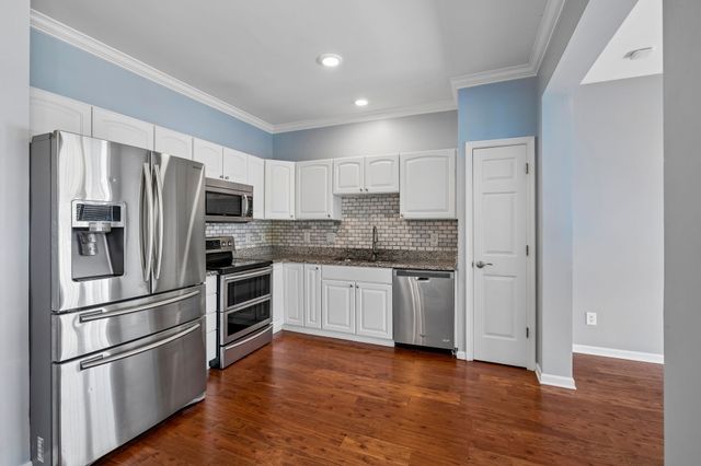 7703 Porter House Dr, Nashville, TN 37211