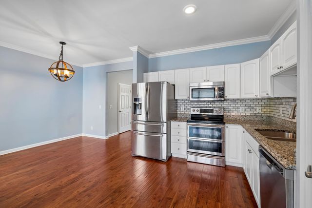 7703 Porter House Dr, Nashville, TN 37211