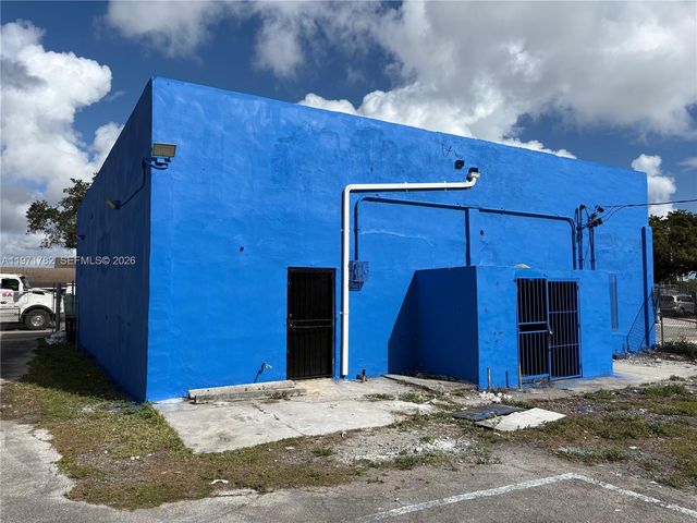 1350 NW 62nd St, Miami, FL 33147