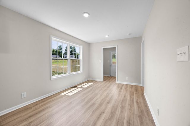 1166 Tybee Dr, Clarksville, TN 37042