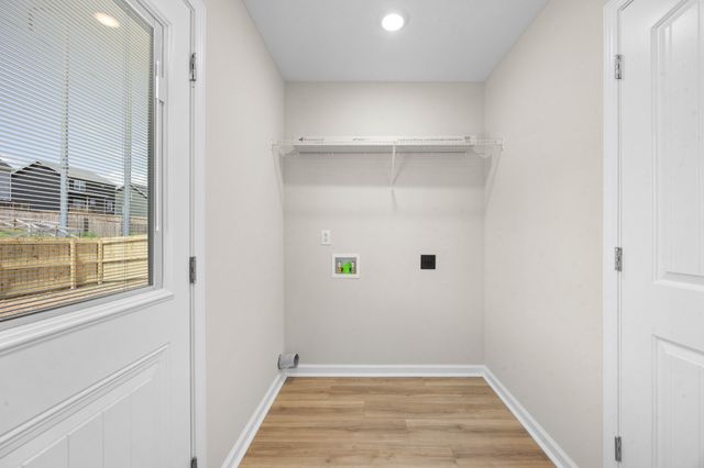 1166 Tybee Dr, Clarksville, TN 37042