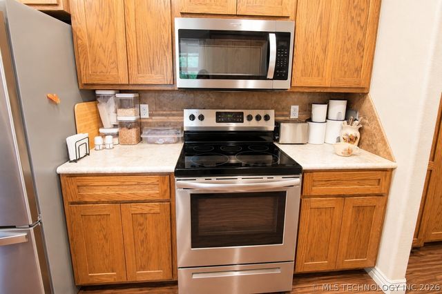 8268 N Shiloh Road, Hulbert, OK 74441