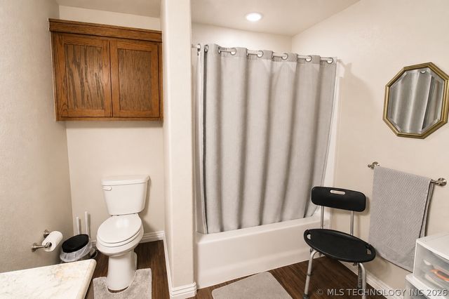 8268 N Shiloh Road, Hulbert, OK 74441