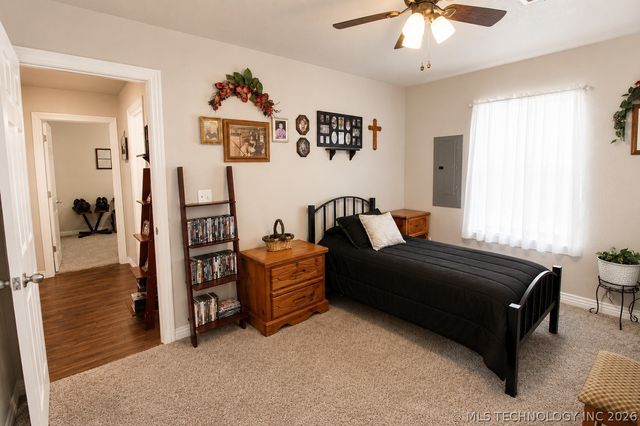 8268 N Shiloh Road, Hulbert, OK 74441