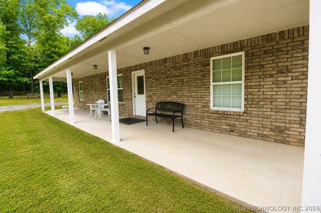 8268 N Shiloh Road, Hulbert, OK 74441