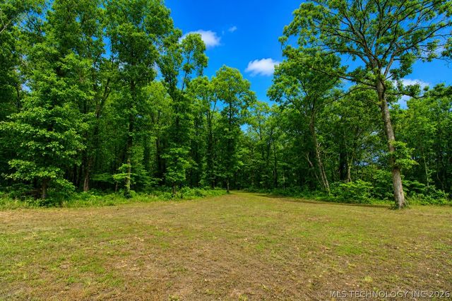 8268 N Shiloh Road, Hulbert, OK 74441