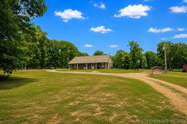 8268 N Shiloh Road, Hulbert, OK 74441