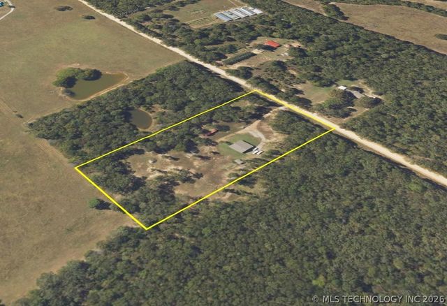 8268 N Shiloh Road, Hulbert, OK 74441