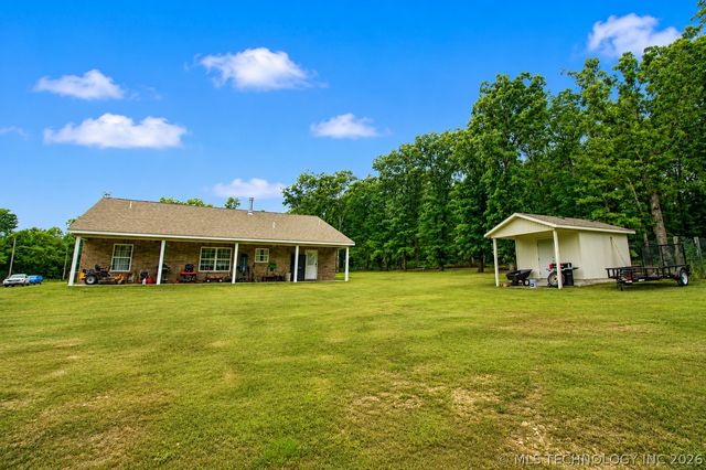 8268 N Shiloh Road, Hulbert, OK 74441