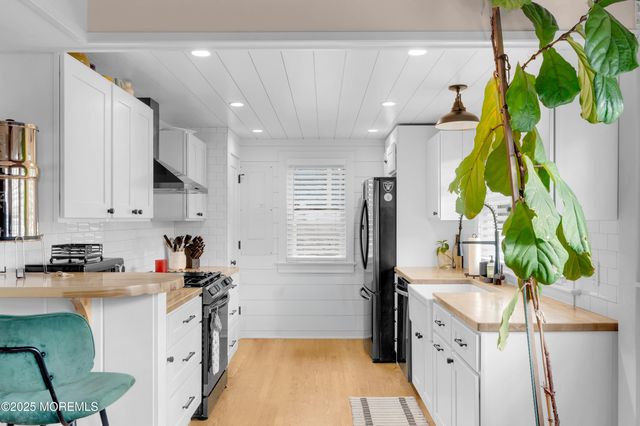 528 Delaware Avenue, Point Pleasant, NJ 08742