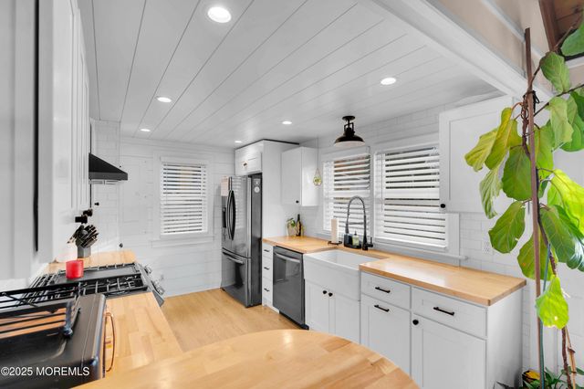 528 Delaware Avenue, Point Pleasant, NJ 08742