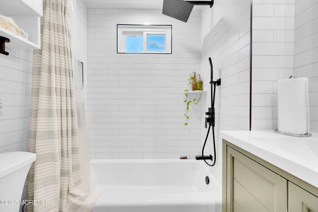 528 Delaware Avenue, Point Pleasant, NJ 08742