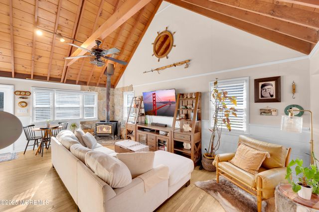 528 Delaware Avenue, Point Pleasant, NJ 08742