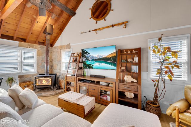 528 Delaware Avenue, Point Pleasant, NJ 08742