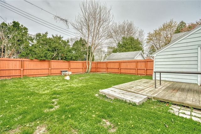 30 Parkwood Road, Rochester, NY 14615
