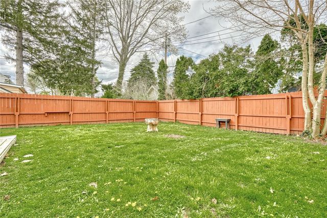 30 Parkwood Road, Rochester, NY 14615