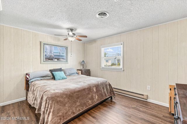 9 Gibraltar Court, Barnegat, NJ 08005