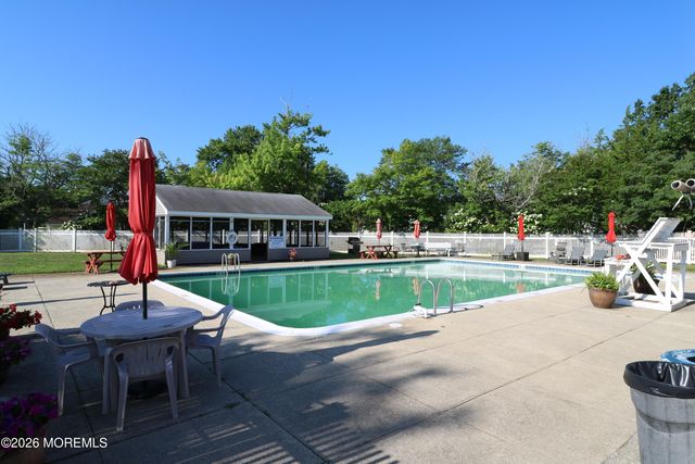 9 Gibraltar Court, Barnegat, NJ 08005