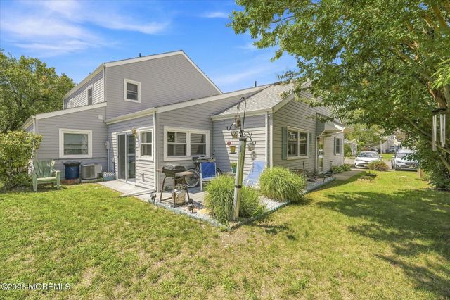 9 Gibraltar Court, Barnegat, NJ 08005