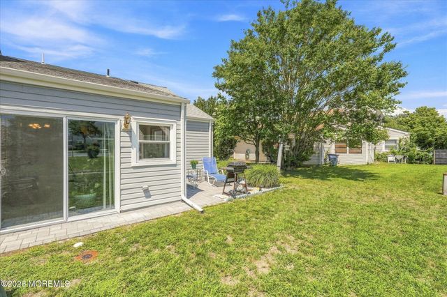 9 Gibraltar Court, Barnegat, NJ 08005