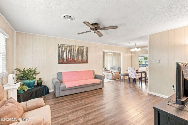 9 Gibraltar Court, Barnegat, NJ 08005