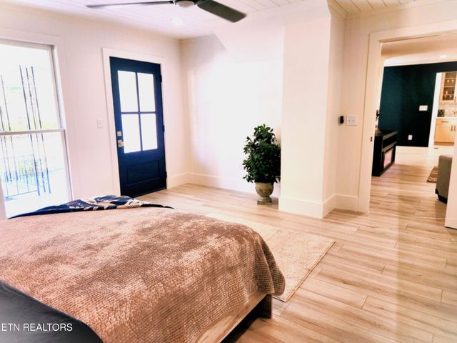 1011 S Court St, Maryville, TN 37803