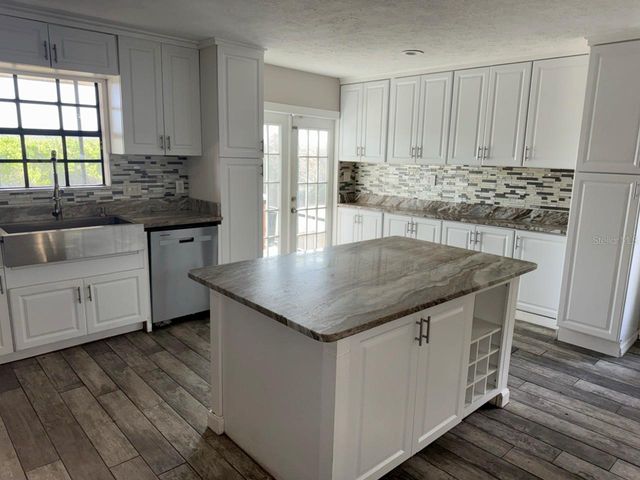 9901 DAVIS STREET, Gibsonton, FL 33534