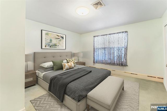 60 White Oak Road, Par-troy Hills Twp., NJ 07054