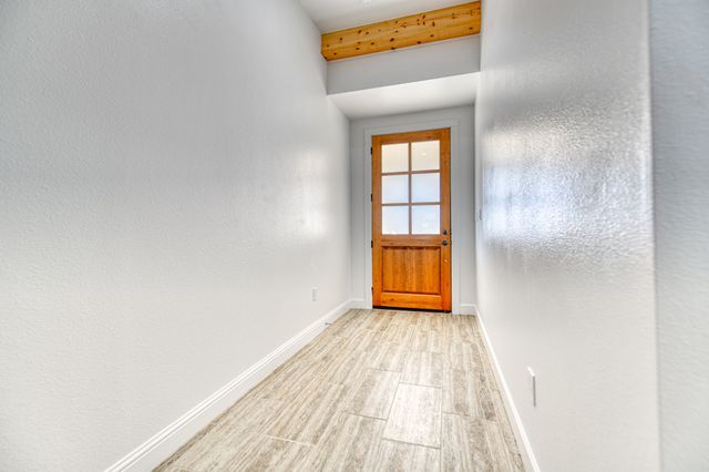 809 S Adelaide Street, Terrell, TX 75160