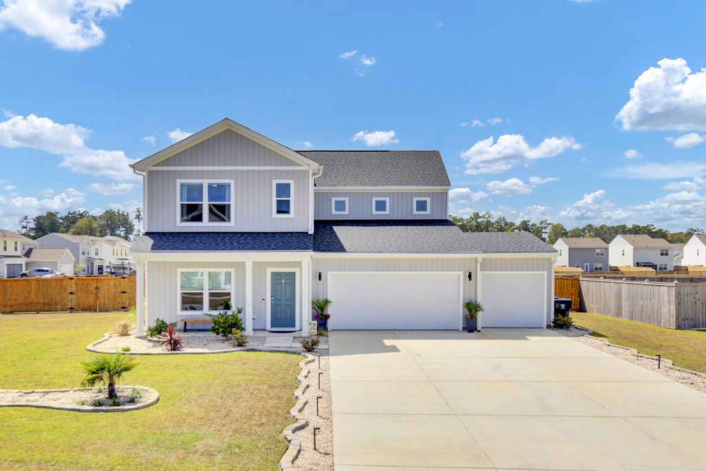 Image 1 of property listing at 101 Lucca Drive, Summerville, SC 29486