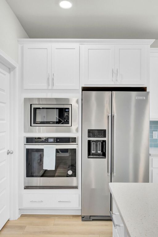 Image 14 of property listing at 101 Lucca Drive, Summerville, SC 29486