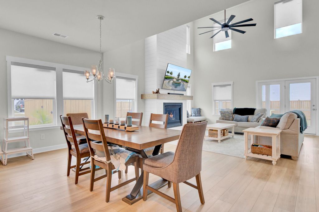 Image 16 of property listing at 101 Lucca Drive, Summerville, SC 29486