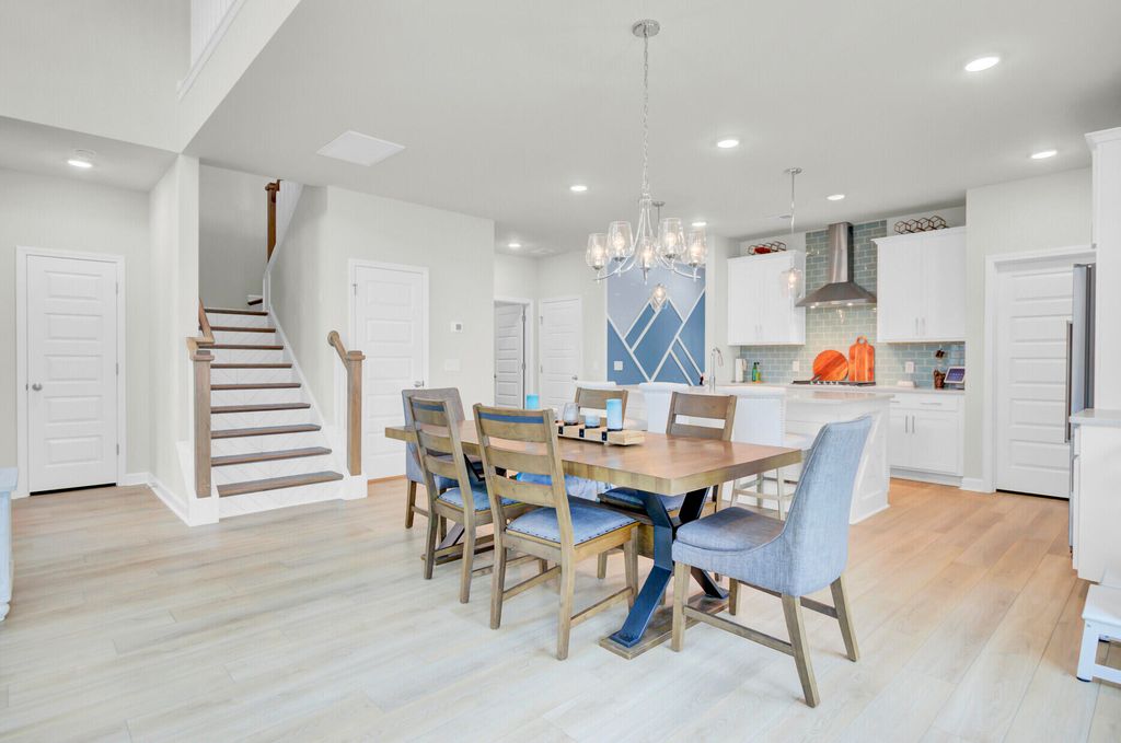 Image 17 of property listing at 101 Lucca Drive, Summerville, SC 29486