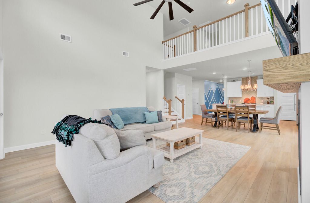 Image 21 of property listing at 101 Lucca Drive, Summerville, SC 29486