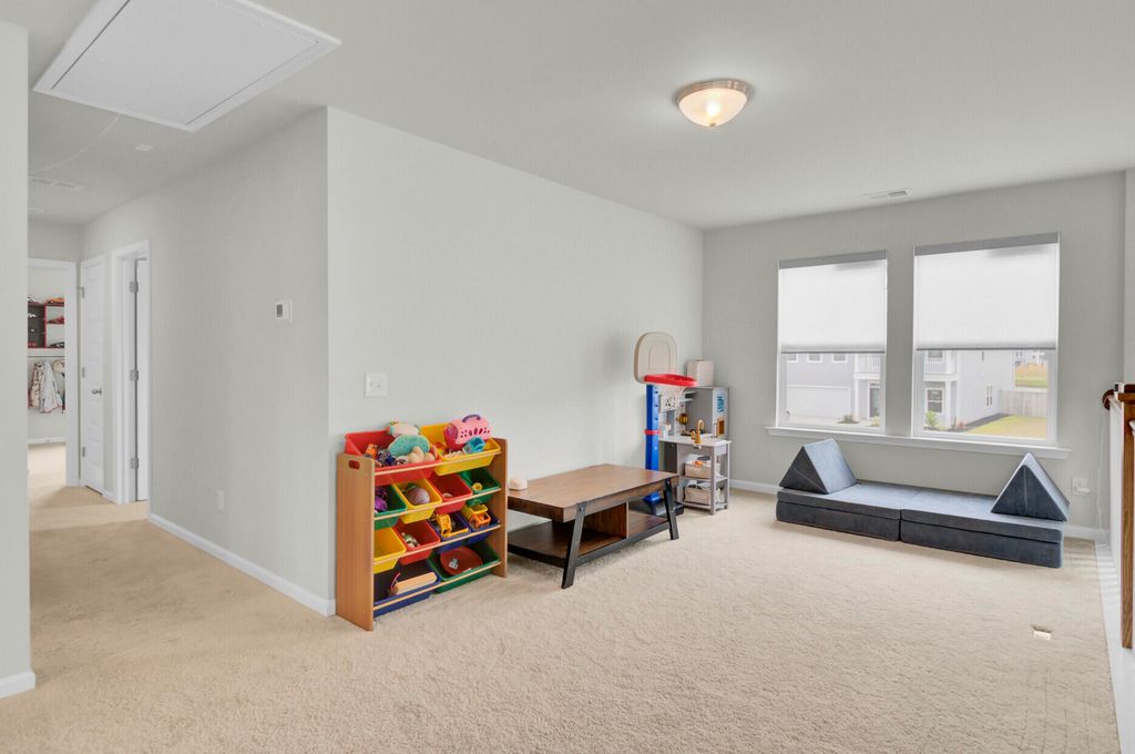 Image 34 of property listing at 101 Lucca Drive, Summerville, SC 29486