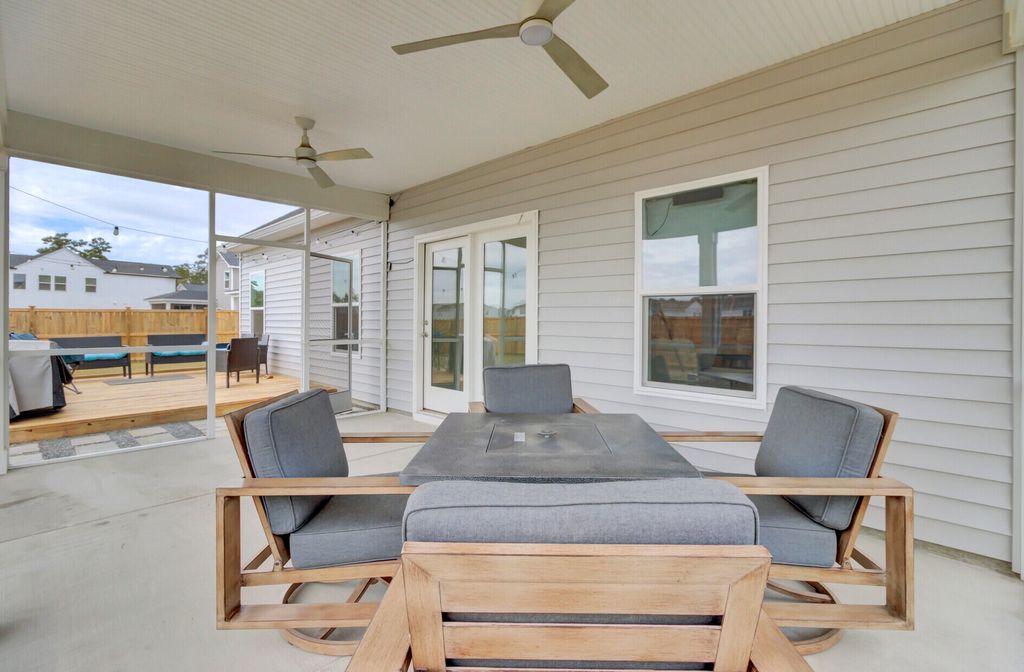 Image 53 of property listing at 101 Lucca Drive, Summerville, SC 29486