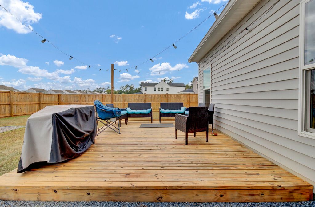 Image 54 of property listing at 101 Lucca Drive, Summerville, SC 29486