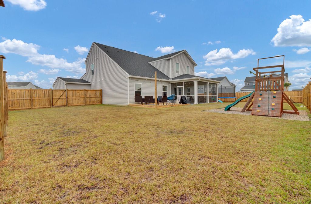 Image 58 of property listing at 101 Lucca Drive, Summerville, SC 29486