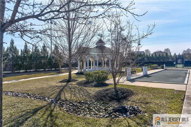 230 Diamond Spring Drive, Monroe, NJ 08831