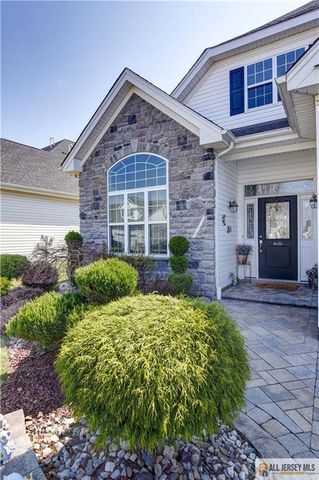 230 Diamond Spring Drive, Monroe, NJ 08831