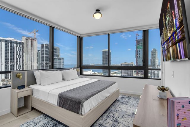 225 N Miami Ave 3501, Miami, FL 33128