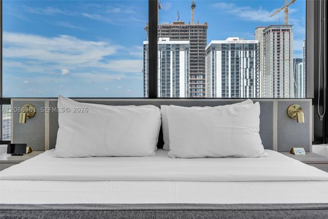225 N Miami Ave 3501, Miami, FL 33128