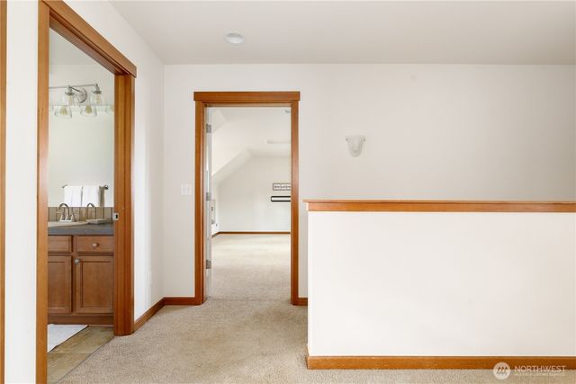 1851 SW Downfield Way, Oak Harbor, WA 98277
