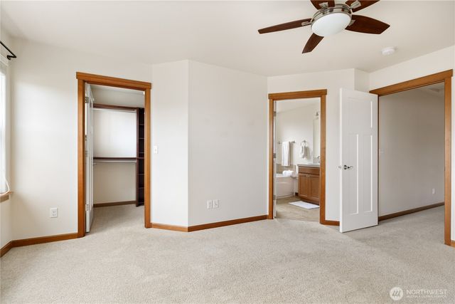 1851 SW Downfield Way, Oak Harbor, WA 98277