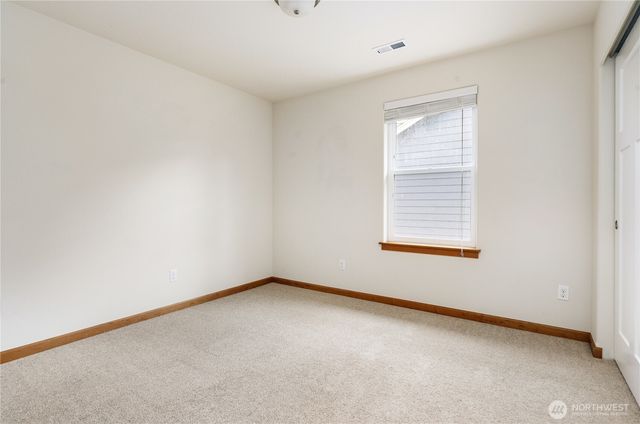 1851 SW Downfield Way, Oak Harbor, WA 98277